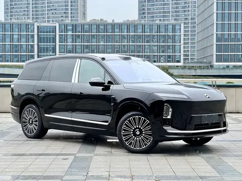 2026 Nio ES8 6-seat Executive Luxury