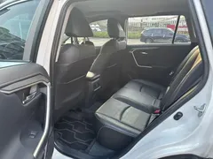 2022 Toyota RAV4 2.0L CVT 2WD Fashion Plus, белый — фото 7