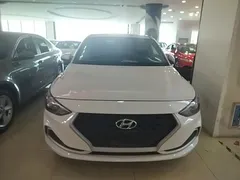 2020 Hyundai Elantra 1.6L AT GL, белый — фото 3