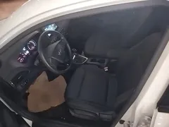 2020 Hyundai Elantra 1.6L AT GL, белый — фото 16