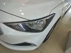 2020 Hyundai Elantra 1.6L AT GL, белый — фото 24