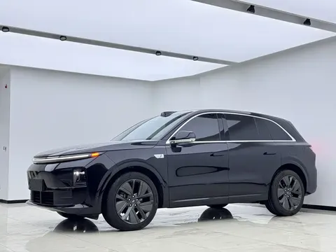2025 Li Auto L6