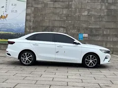 2022 Geely Emgrand 4th Gen 1.5L CVT Flagship, белый — фото 6