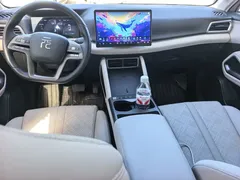 2025 BYD Yuan UP Smart Driving 401km Leading, белый — фото 7