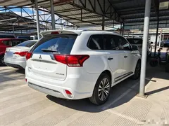 2021 Mitsubishi Outlander 2.0L 2WD 5-seat, белый — фото 7