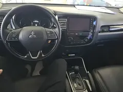 2021 Mitsubishi Outlander 2.0L 2WD 5-seat, белый — фото 10