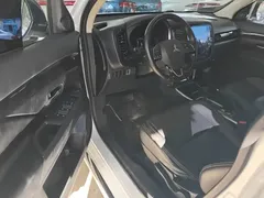 2021 Mitsubishi Outlander 2.0L 2WD 5-seat, белый — фото 16