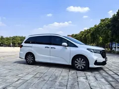 2022 Honda Odyssey 2.0L e:HEV Hybrid, белый — фото 4