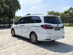 2022 Honda Odyssey 2.0L e:HEV Hybrid, белый — фото 7
