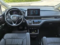 2022 Honda Odyssey 2.0L e:HEV Hybrid, белый — фото 12