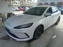 2025 BYD Seal 05 PHEV DM-i Smart Drive 55km Luxury, белый — фото 1