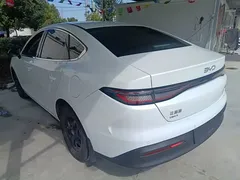 2025 BYD Seal 05 PHEV DM-i Smart Drive 55km Luxury, белый — фото 5