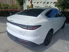 2025 BYD Seal 05 PHEV DM-i Smart Drive 55km Luxury, белый — фото 7