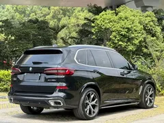 2022 BMW X5 40Li M Sport Package, чёрный — фото 13