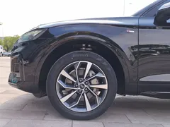 2023 Audi Q5L 40T Luxury Dynamic, чёрный — фото 10