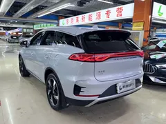 2024 BYD Tang DM-i PHEV Honor 112km Premium — фото 4