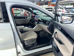 2024 BYD Tang DM-i PHEV Honor 112km Premium — фото 16