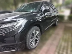 2020 Honda UR-V 370TURBO 2WD Premium, чёрный — фото 1