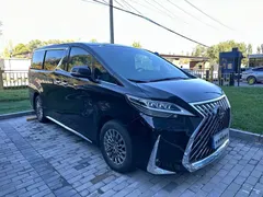 2020 Lexus LM 300h 7-seat, чёрный — фото 3