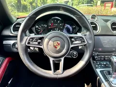 2022 Porsche 718 Boxster T 2.0T — фото 11