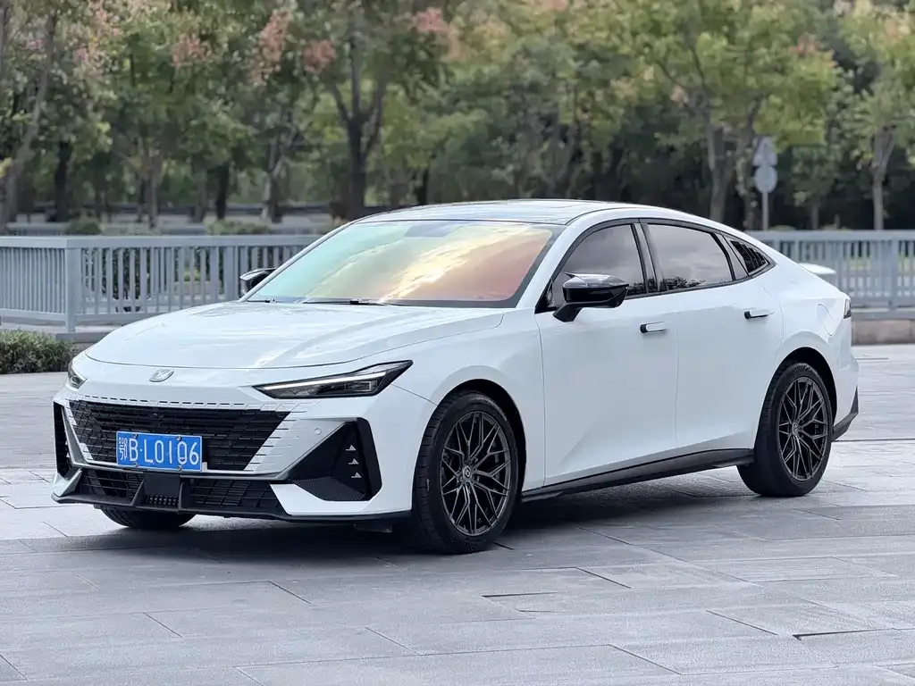 2023 Changan UNI-V 1.5T Premium