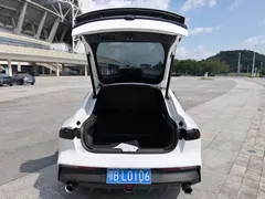 2023 Changan UNI-V 1.5T Premium, белый — фото 10