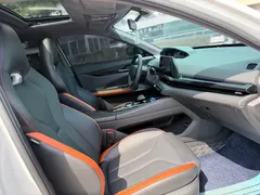 2023 Changan UNI-V 1.5T Premium, белый — фото 12