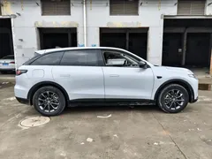 2023 Leapmotor C11 EV 500 Comfort — фото 7