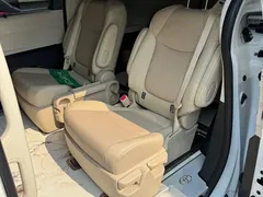 2021 Toyota Sienna 2.5L Hybrid Luxury, белый — фото 5