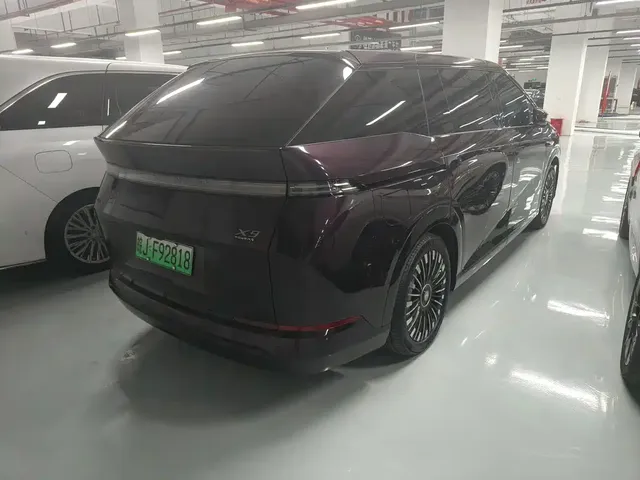 2026 Xpeng X9 EREV 1602 Ultra