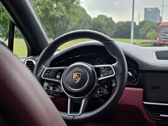 2022 Porsche Cayenne Coupe 3.0T Platinum, чёрный — фото 8