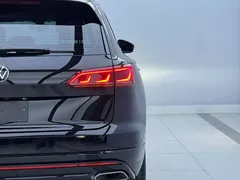 2023 Volkswagen Touareg 3.0TSI Classic Sport Package, чёрный — фото 5