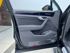 2023 Volkswagen Touareg 3.0TSI Classic Sport Package, чёрный — фото 11