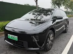 2025 Li Auto i6 2WD Standard, чёрный — фото 1