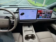 2025 Li Auto i6 2WD Standard, чёрный — фото 15