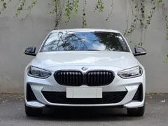 2021 BMW 1 Series 125i M Sport Night Edition, белый — фото 2