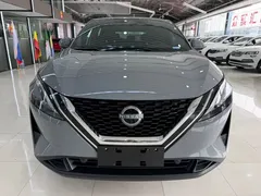 2023 Nissan Qashqai 1.3T CVT Luxury — фото 2