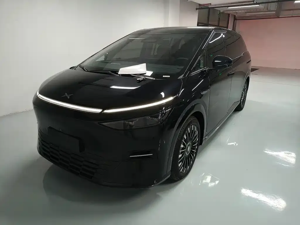 2025 Xpeng X9 EV 740 Extra Long Range Max