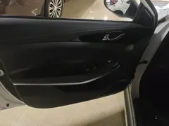 2022 Changan Raeton PLUS Blue Whale 1.5T DCT Premium, белый — фото 7