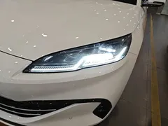 2024 BYD Seal 06 DM-i PHEV 80km Premium, белый — фото 24