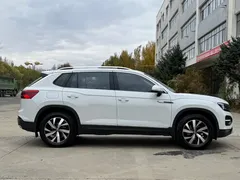 2022 Volkswagen Tayron 280TSI 2WD Luxury, белый — фото 4