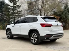 2022 Volkswagen Tayron 280TSI 2WD Luxury, белый — фото 7
