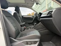 2022 Volkswagen Tayron 280TSI 2WD Luxury, белый — фото 15