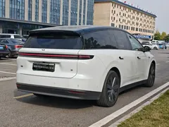 2025 Li Auto i8 Standard, белый — фото 10