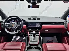 2022 Porsche Cayenne 3.0T Platinum, белый — фото 9