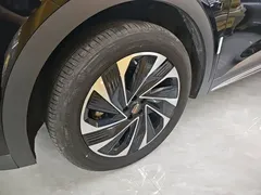 2024 Hongqi HS7 2.0T PHEV 4WD 7, чёрный — фото 23
