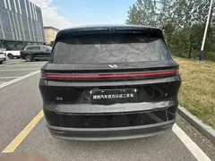 2025 Li Auto i8 Standard, чёрный — фото 9