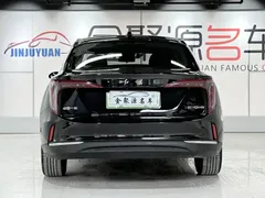 2023 Hongqi E-QM5 Basic Mobility, чёрный — фото 5