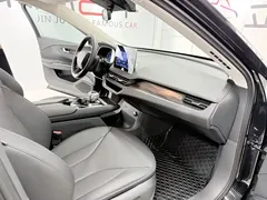 2023 Hongqi E-QM5 Basic Mobility, чёрный — фото 16