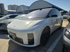 2025 Li Auto i8 Standard, белый — фото 1